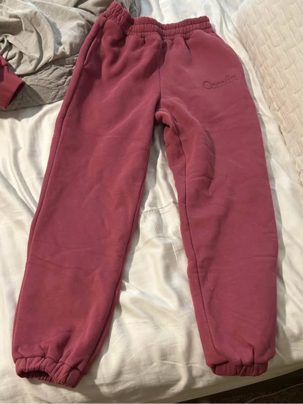 Women’s comfort Sweatpants in Mauve Pink